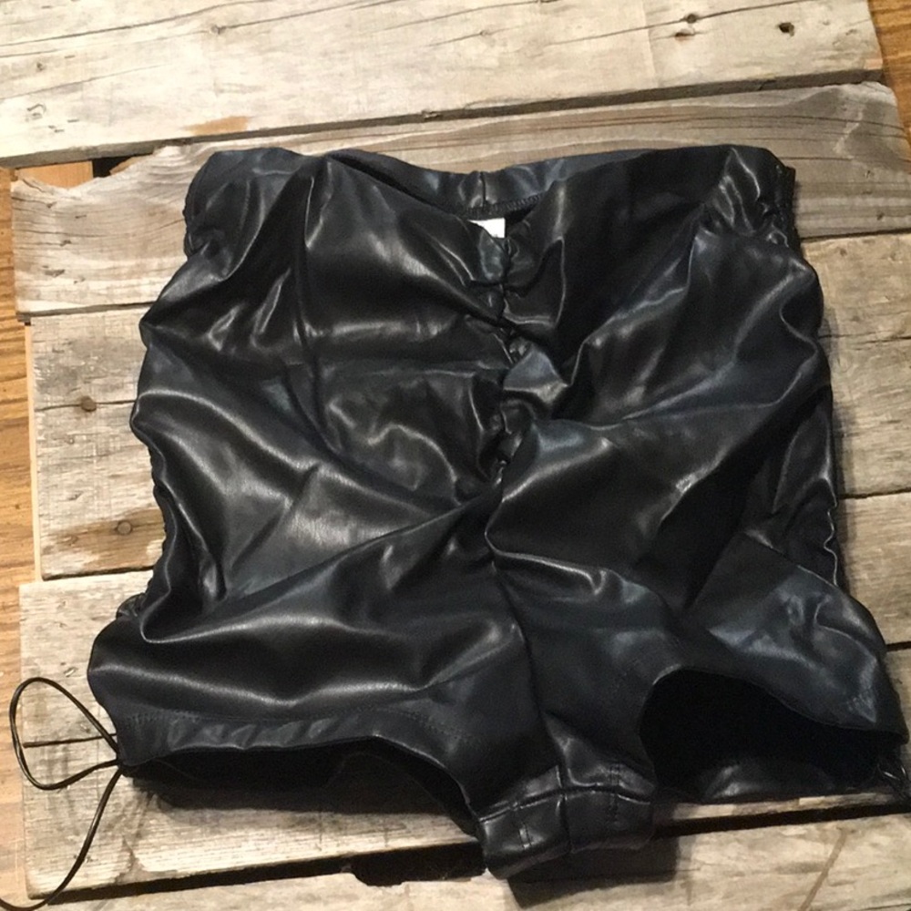 MAKEMECHIC shorts  medium black